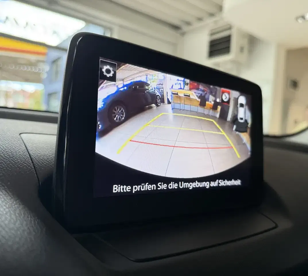 Mazda 2 - Thumbnail 12