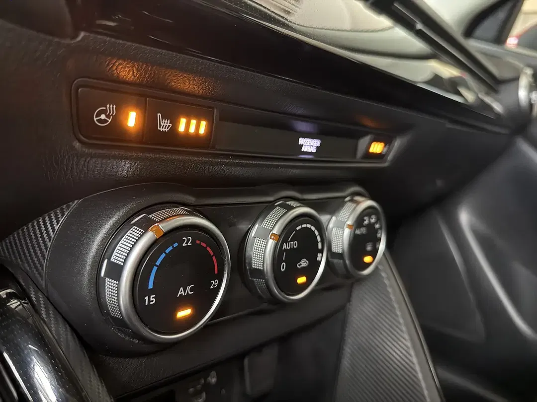 Mazda 2 - Thumbnail 13