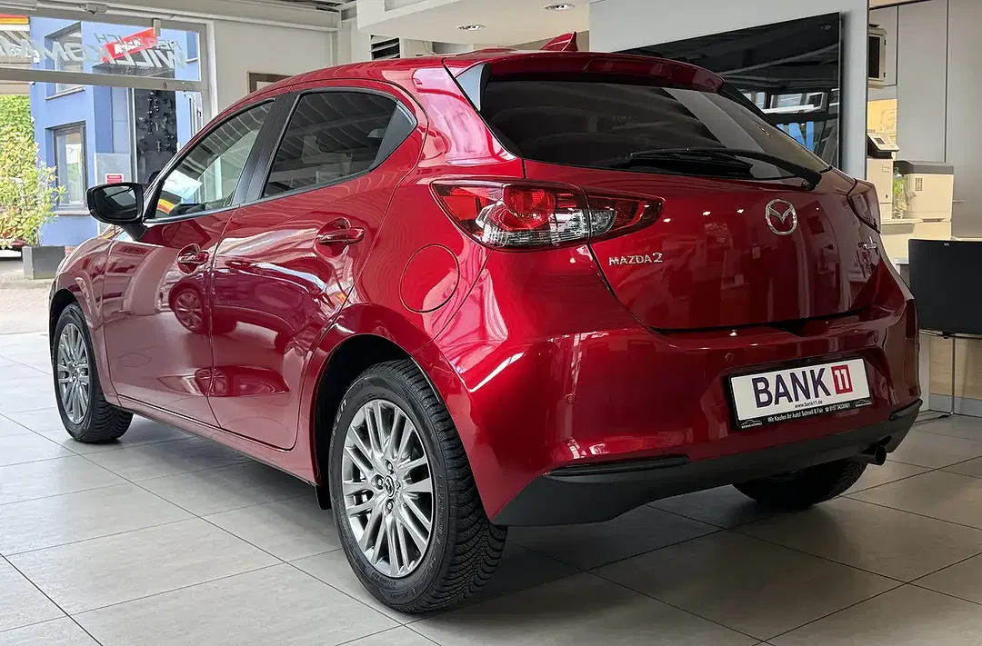Mazda 2 - Thumbnail 3