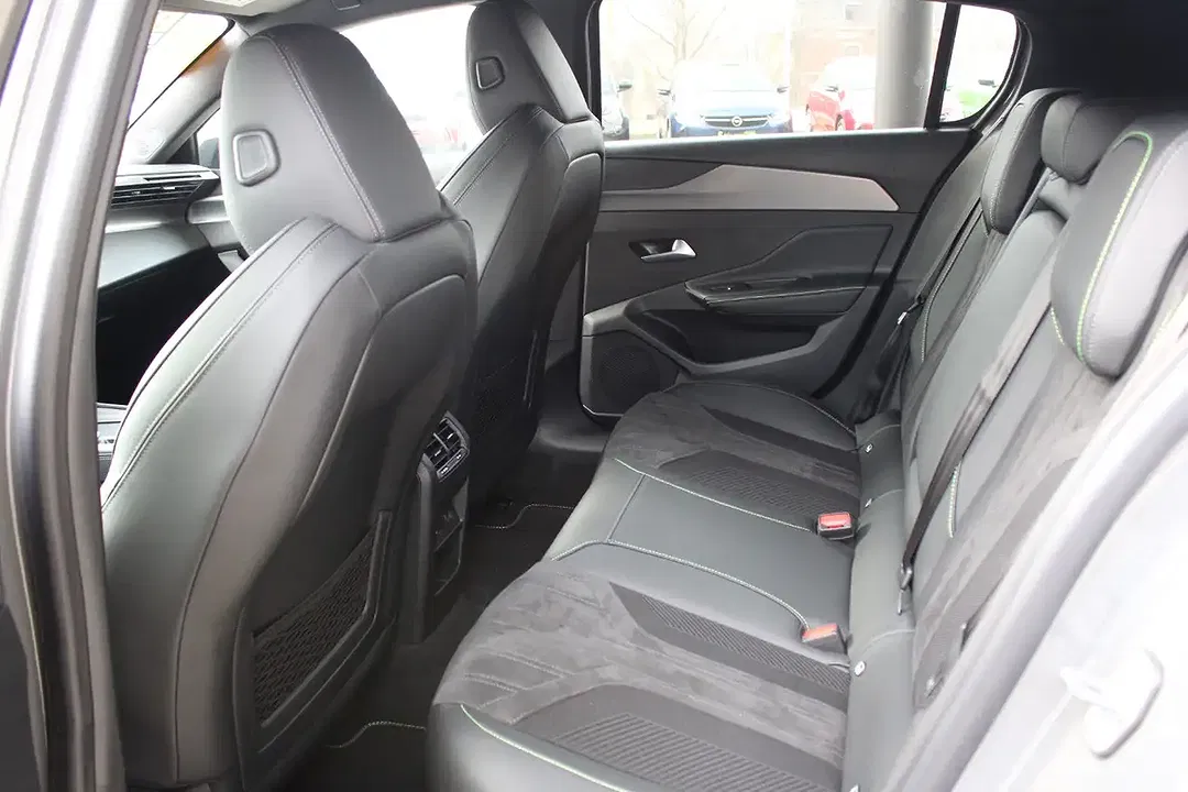 Peugeot 308 - Thumbnail 10
