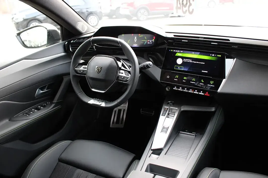 Peugeot 308 - Thumbnail 12