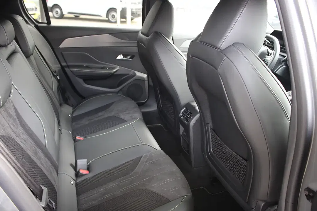 Peugeot 308 - Thumbnail 8