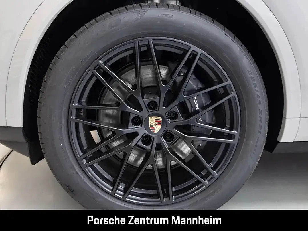Porsche Cayenne - Thumbnail 8