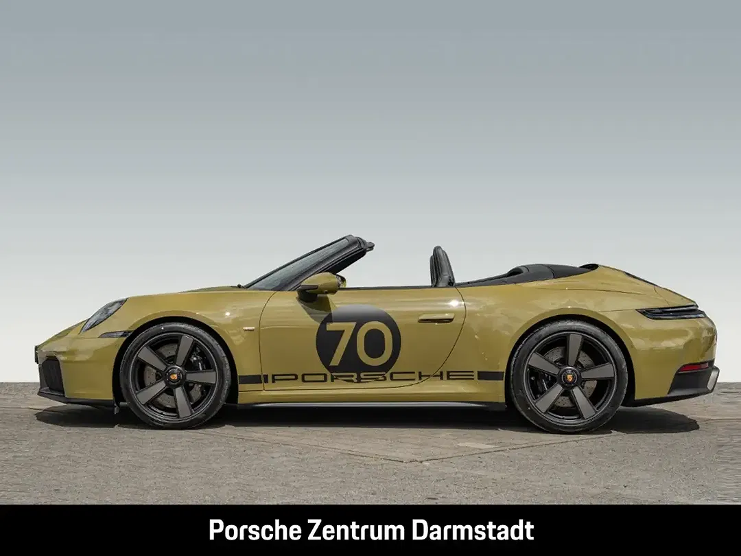 Porsche 992 - Thumbnail 2