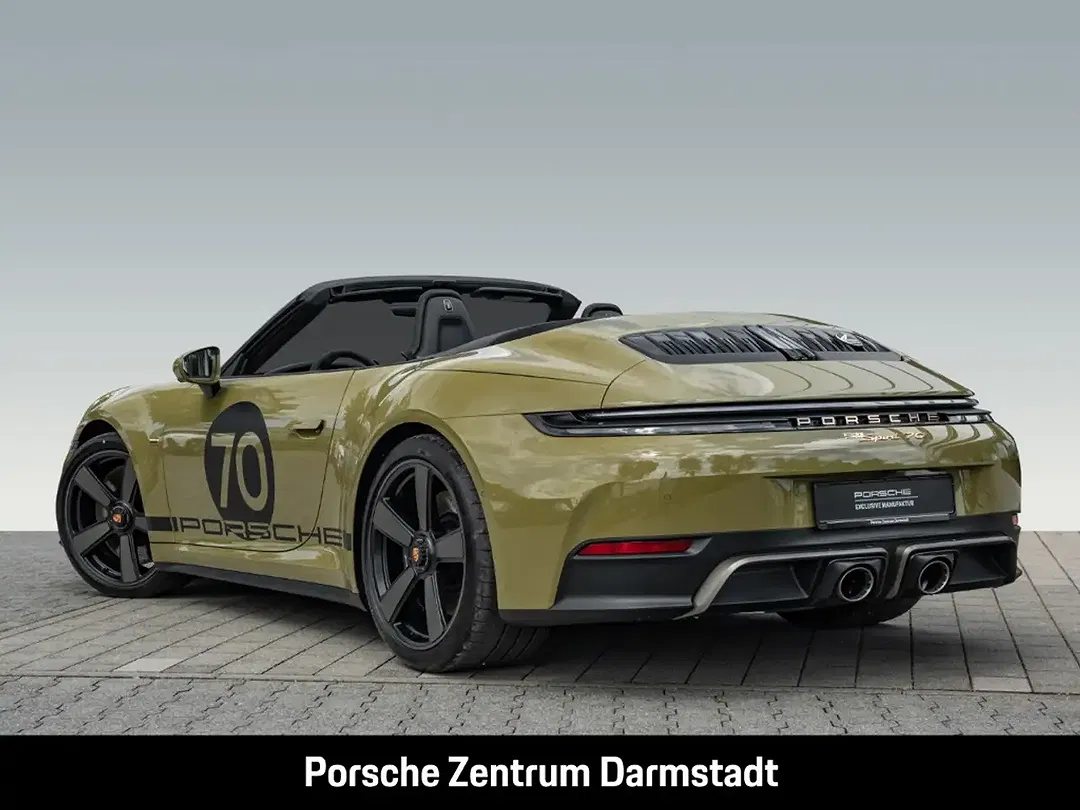 Porsche 992 - Thumbnail 3