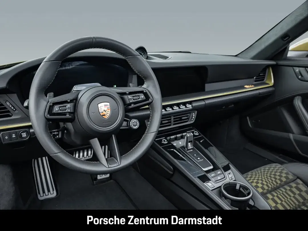 Porsche 992 - Thumbnail 4