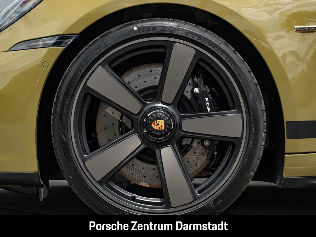 Porsche 992 - Thumbnail 8