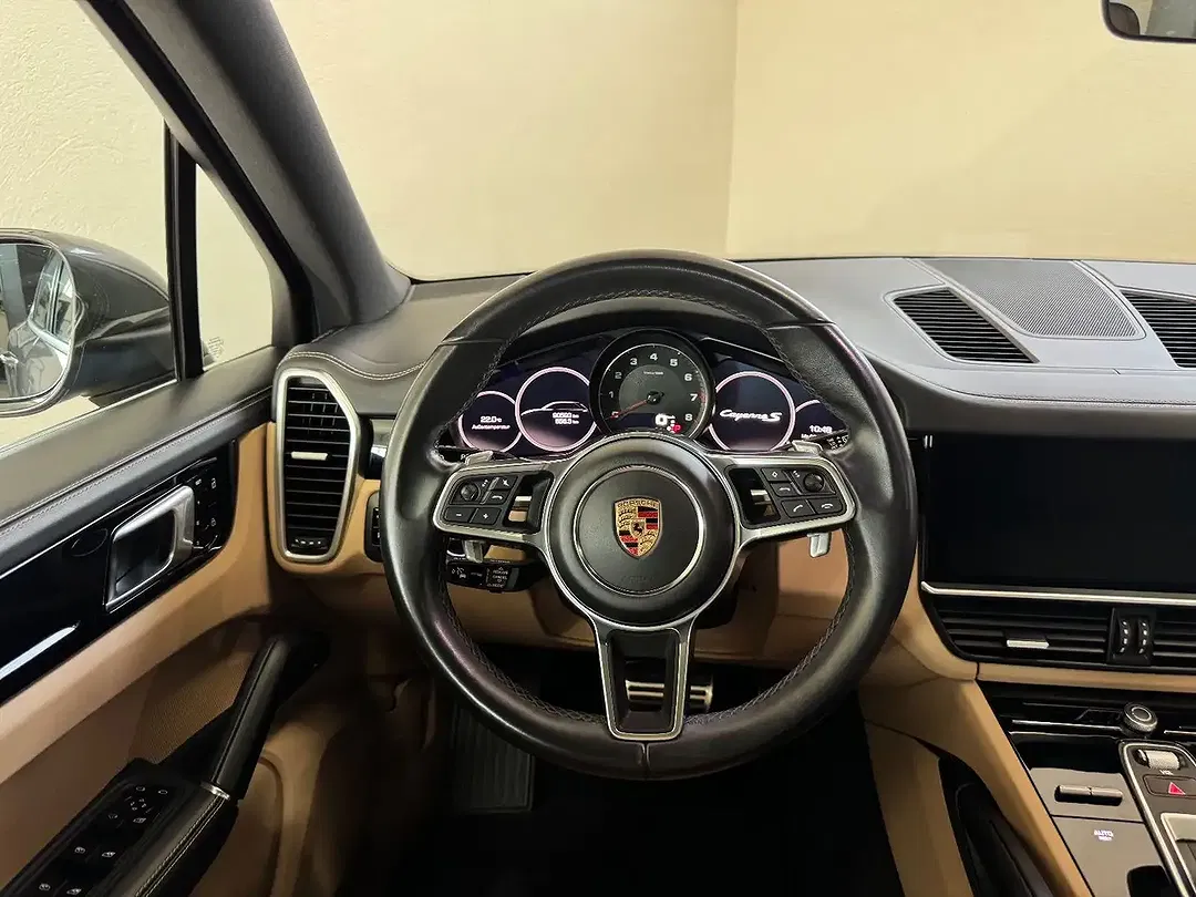 Porsche Cayenne - Thumbnail 13