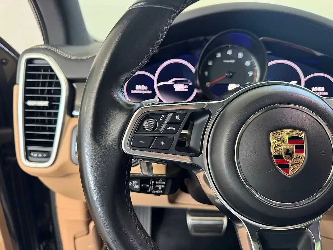 Porsche Cayenne - Thumbnail 14