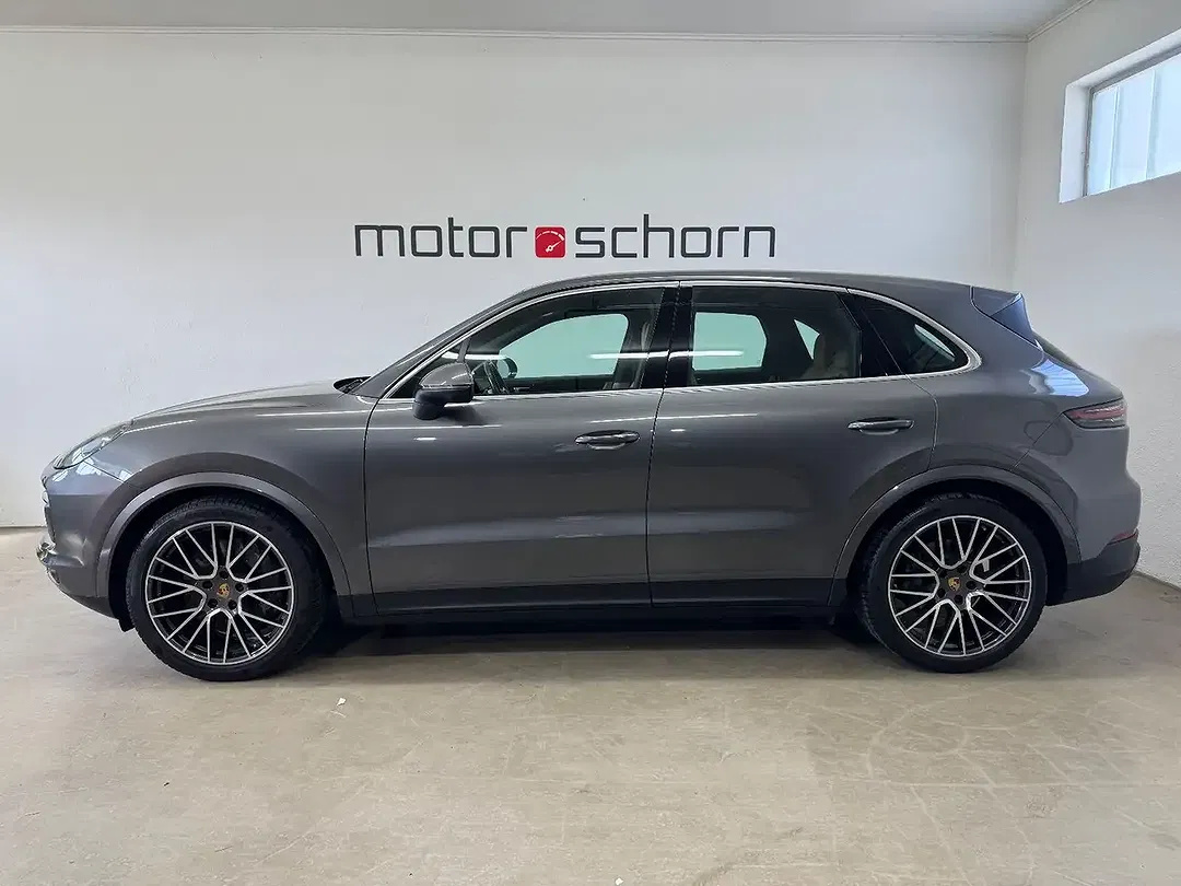 Porsche Cayenne - Thumbnail 4