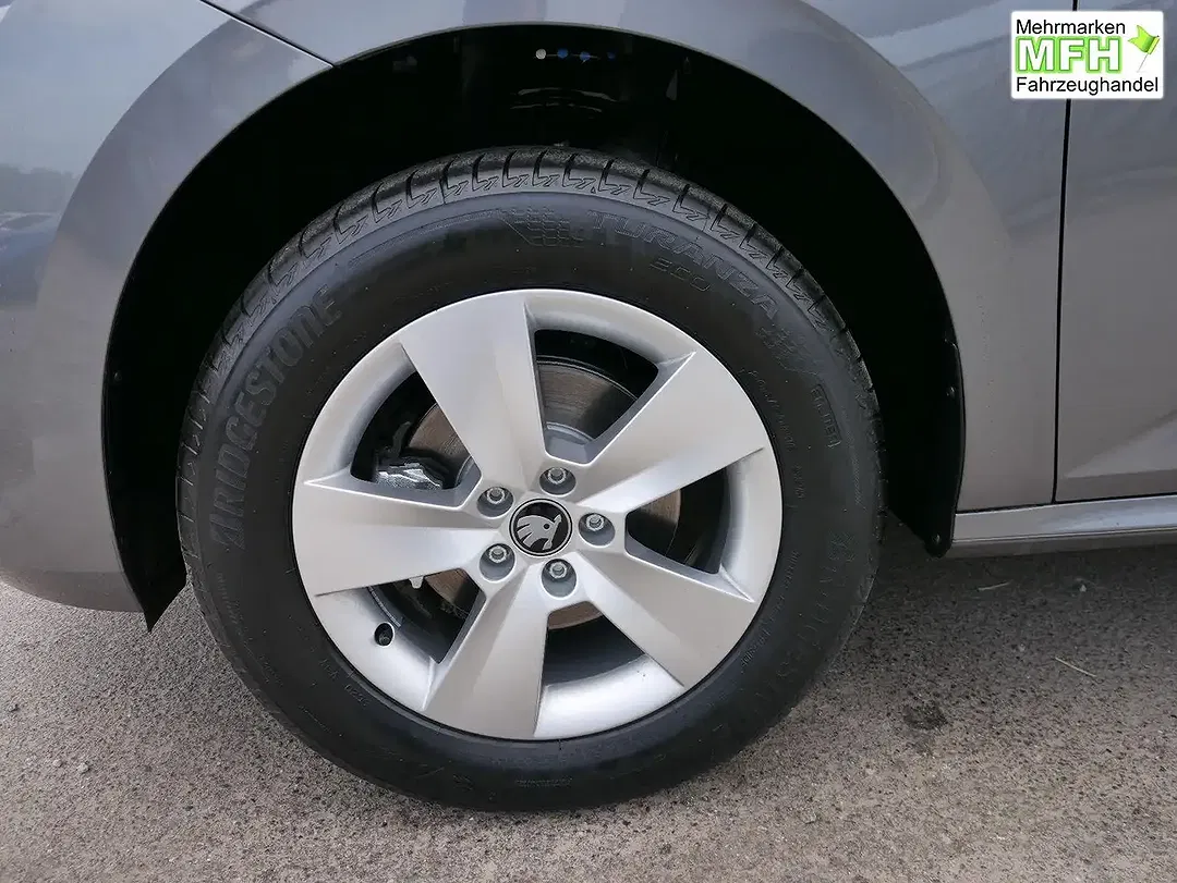 Skoda Kamiq - Thumbnail 3
