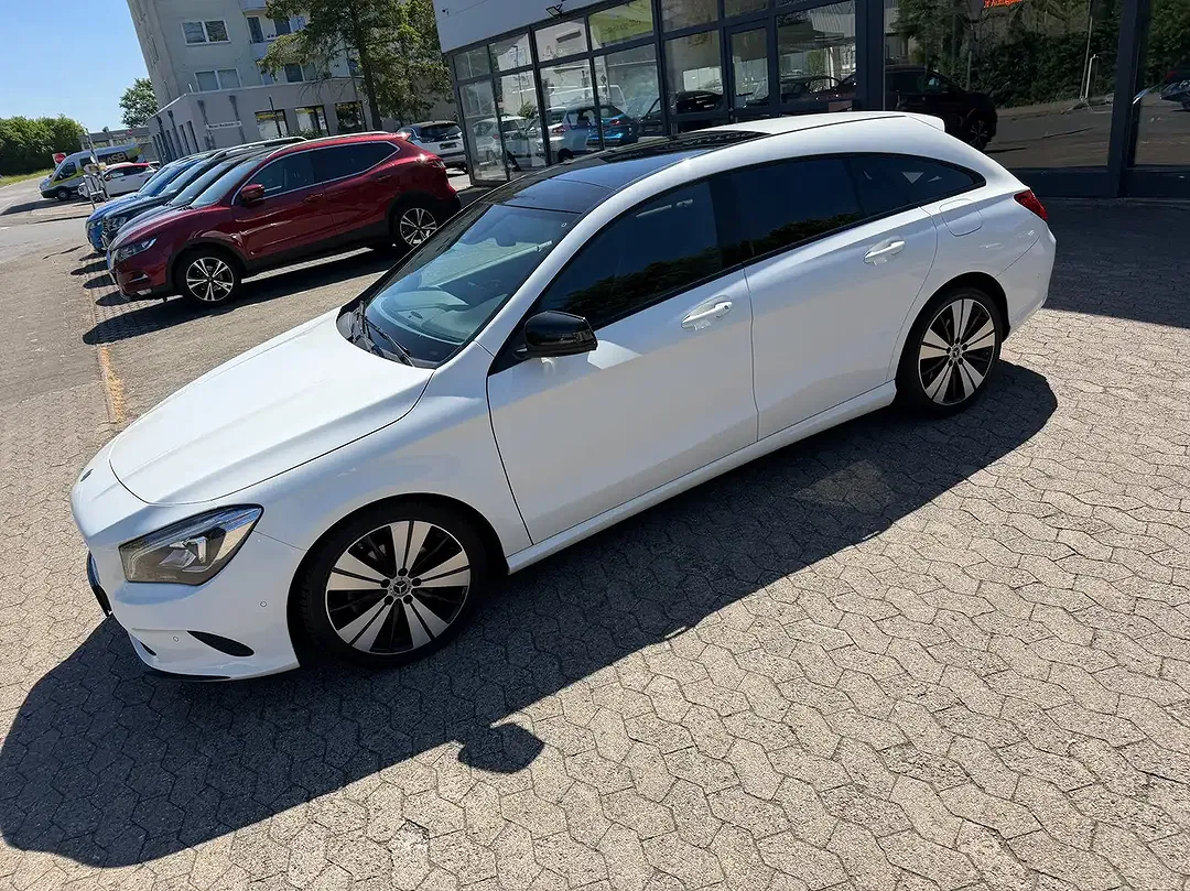 Mercedes-Benz CLA 200 - Thumbnail 14