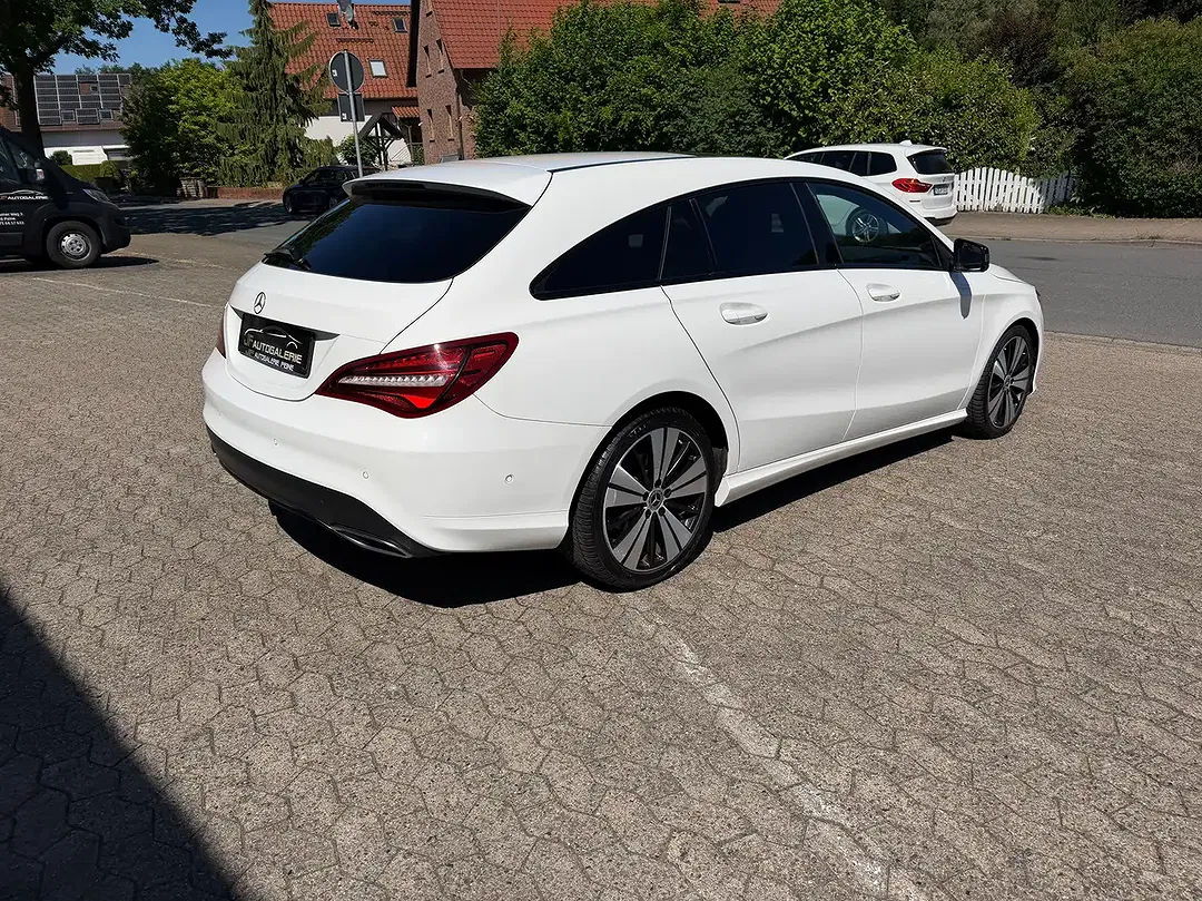 Mercedes-Benz CLA 200 - Thumbnail 8