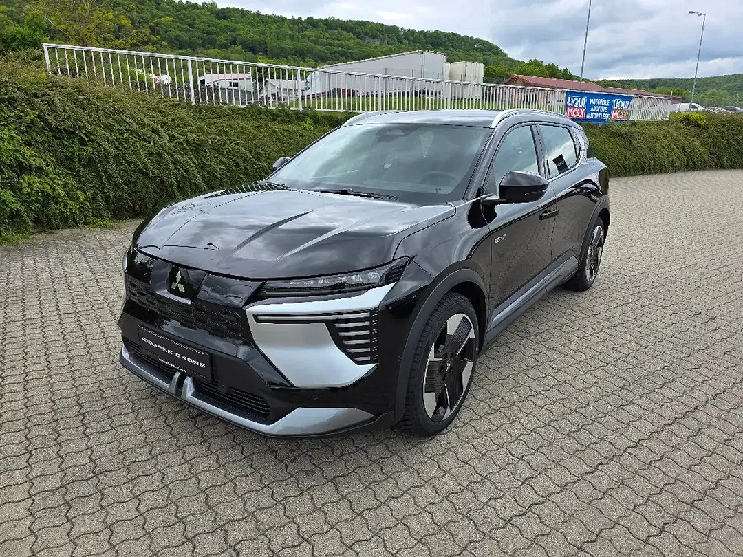 Mitsubishi Eclipse Cross - Thumbnail 1