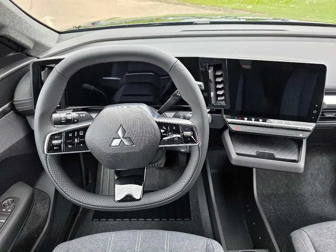 Mitsubishi Eclipse Cross - Thumbnail 14