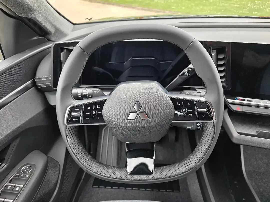 Mitsubishi Eclipse Cross - Thumbnail 15