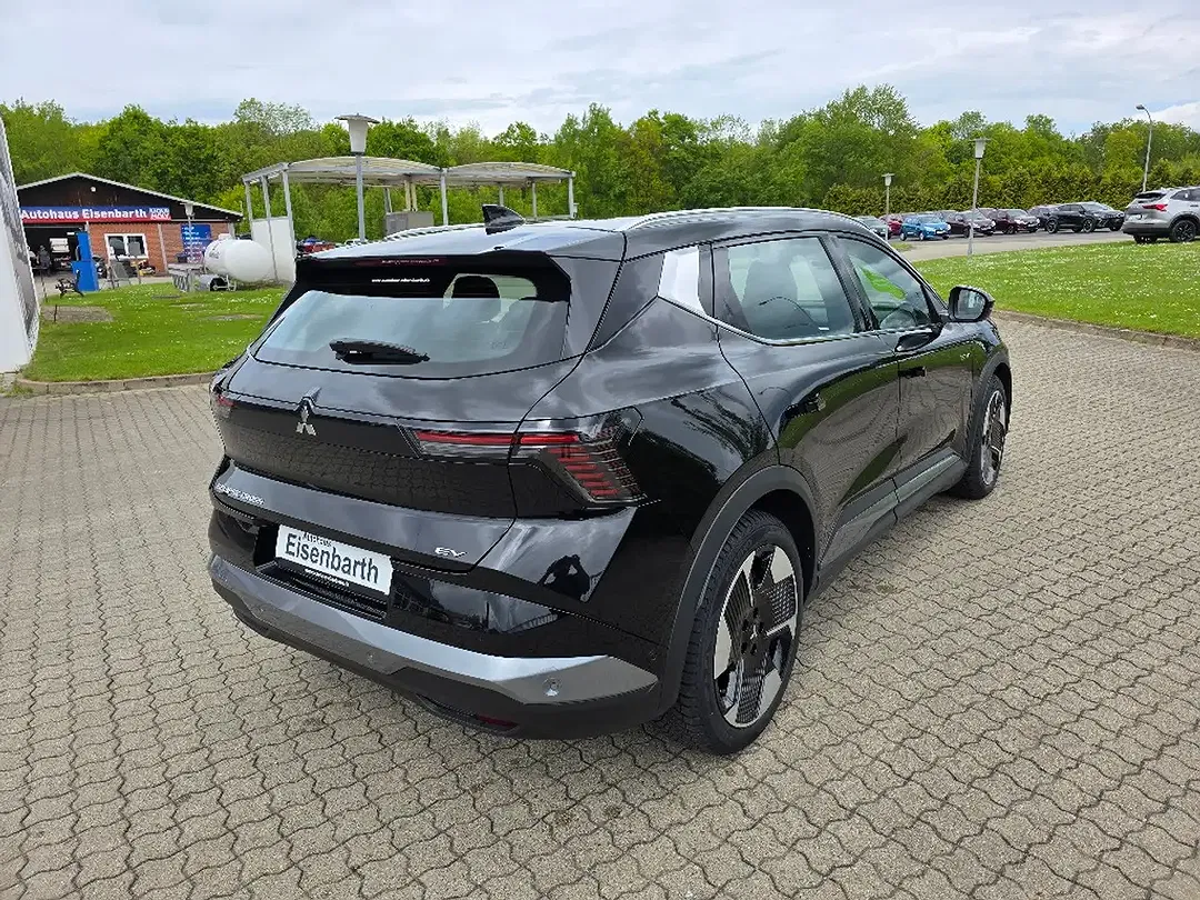 Mitsubishi Eclipse Cross - Thumbnail 3