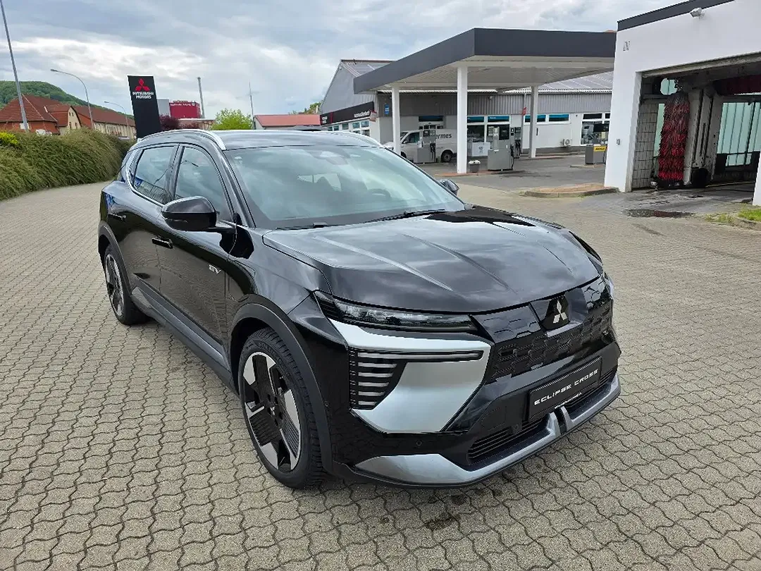 Mitsubishi Eclipse Cross - Thumbnail 4