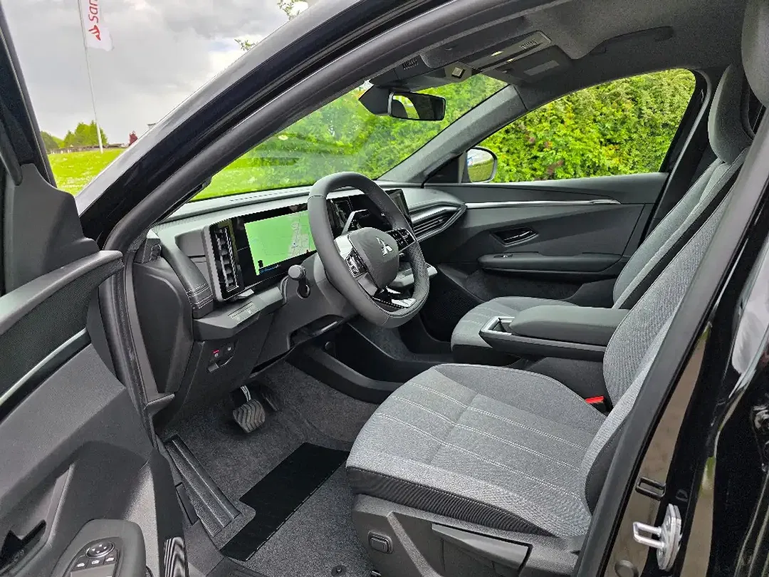 Mitsubishi Eclipse Cross - Thumbnail 8