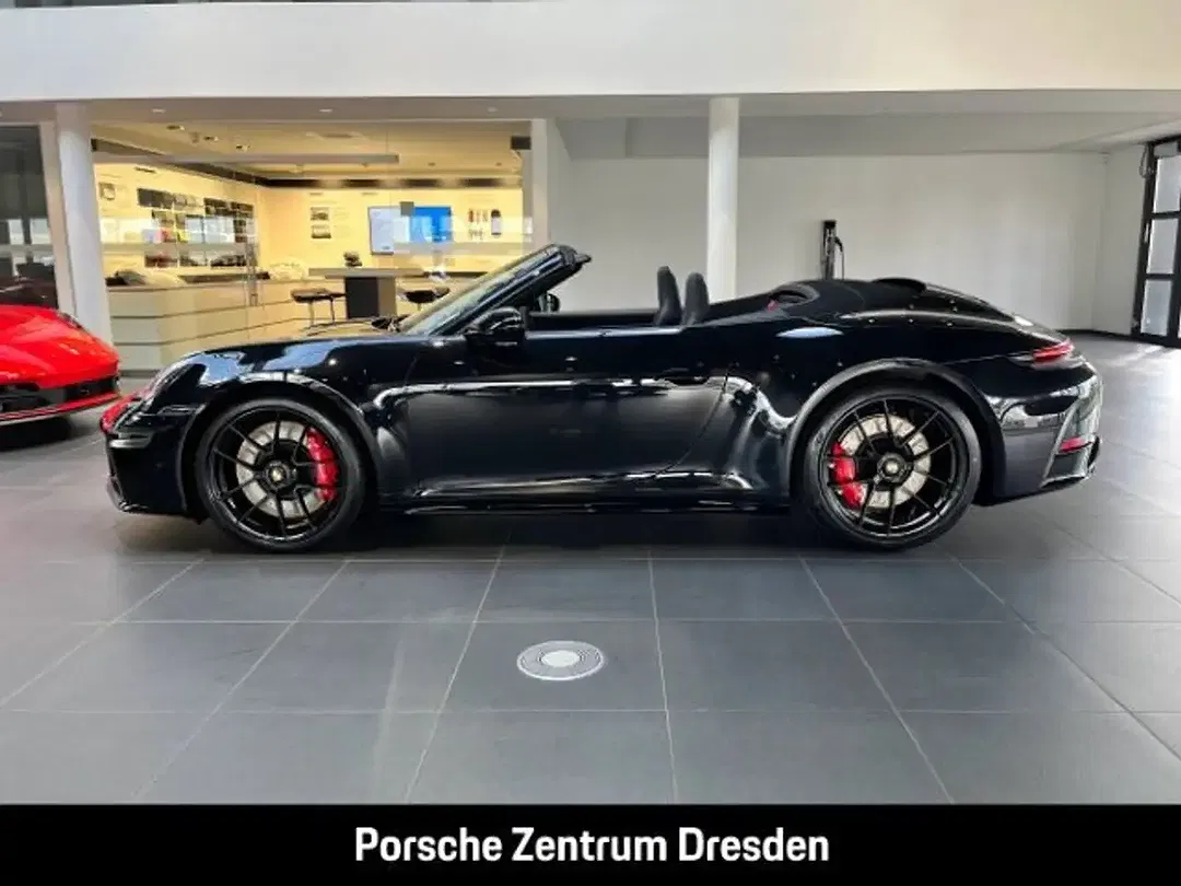 Porsche 992 - Thumbnail 13