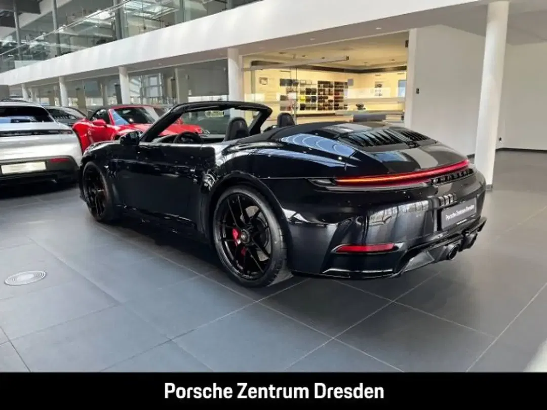 Porsche 992 - Thumbnail 14