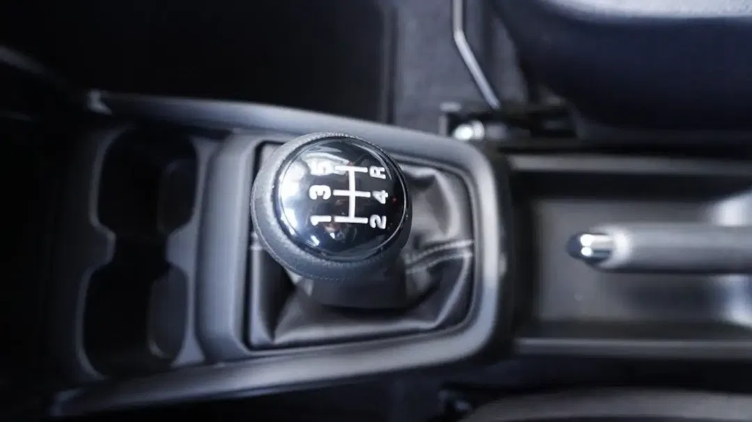 Suzuki Swift - Thumbnail 12