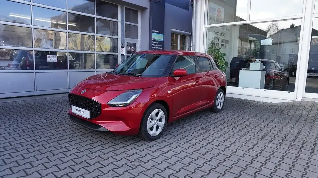 Suzuki Swift - Thumbnail 2