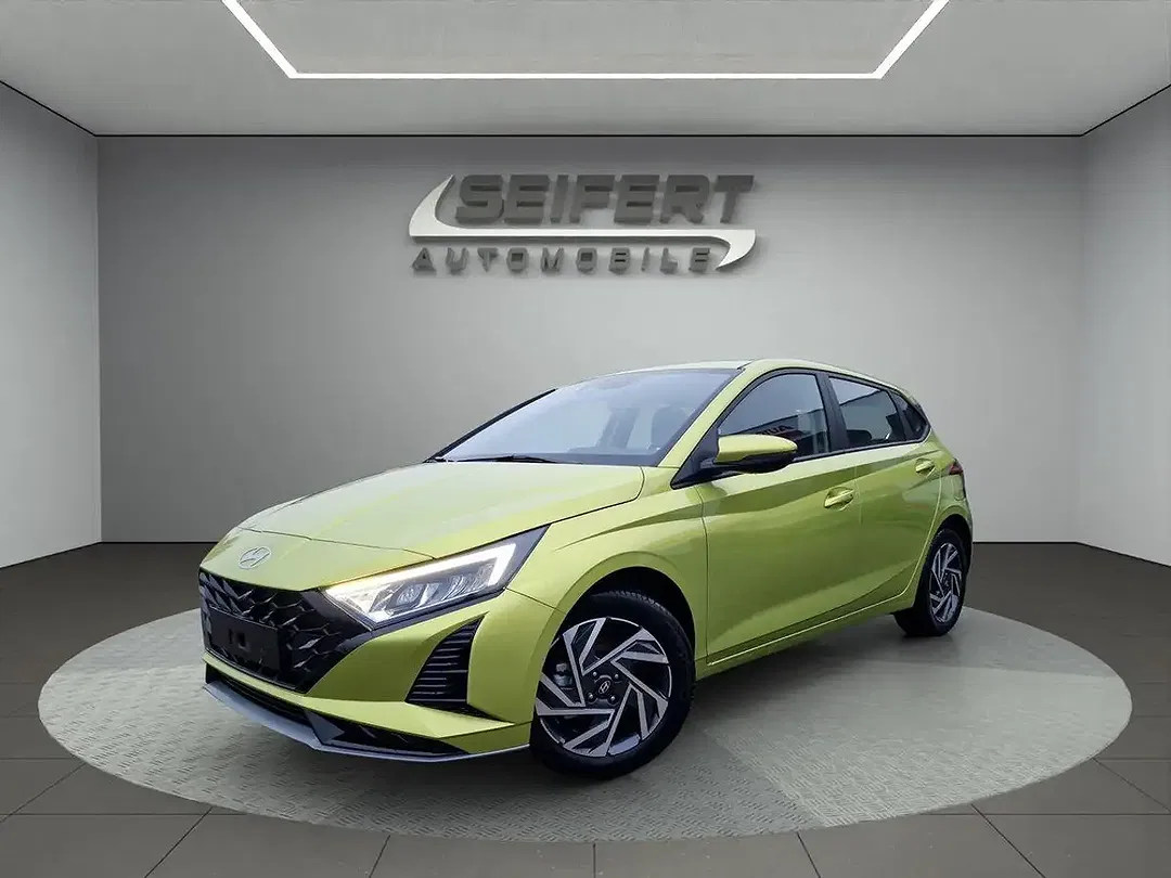 Hyundai i20 - Thumbnail 1