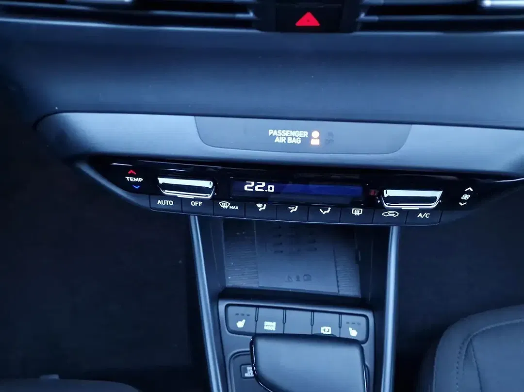 Hyundai i20 - Thumbnail 11