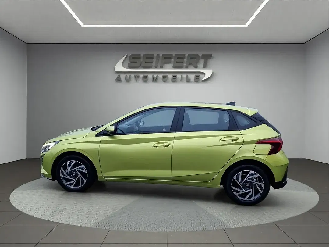 Hyundai i20 - Thumbnail 2