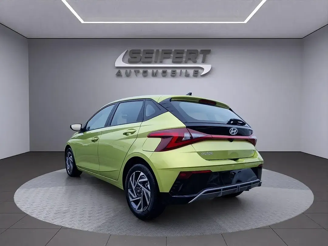 Hyundai i20 - Thumbnail 3