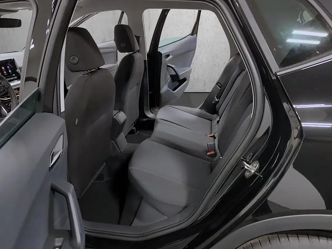 SEAT Arona - Thumbnail 11