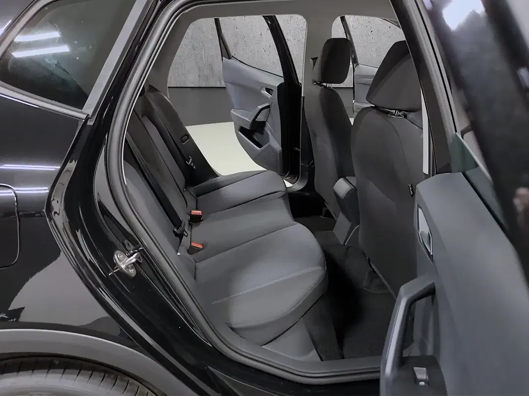 SEAT Arona - Thumbnail 12