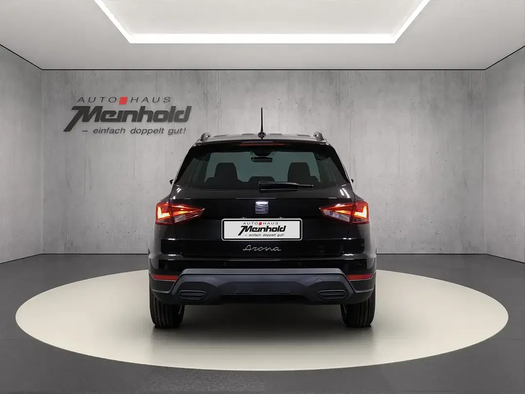 SEAT Arona - Thumbnail 4