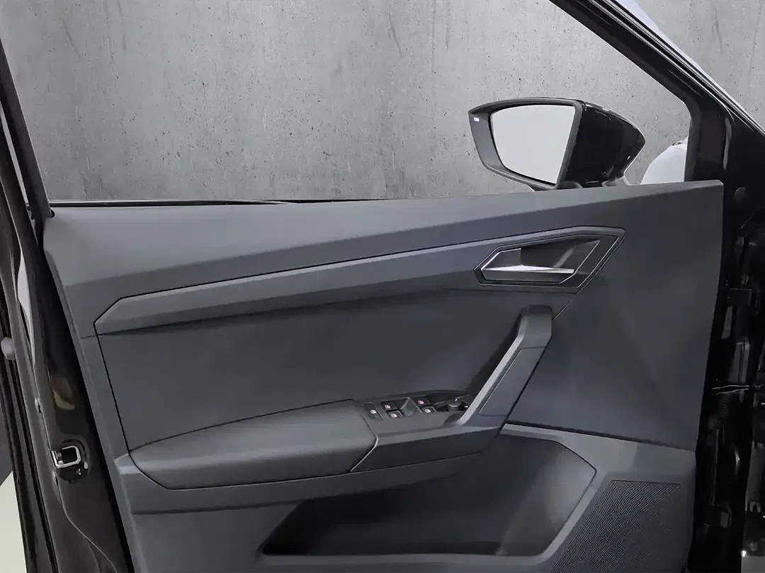 SEAT Arona - Thumbnail 7