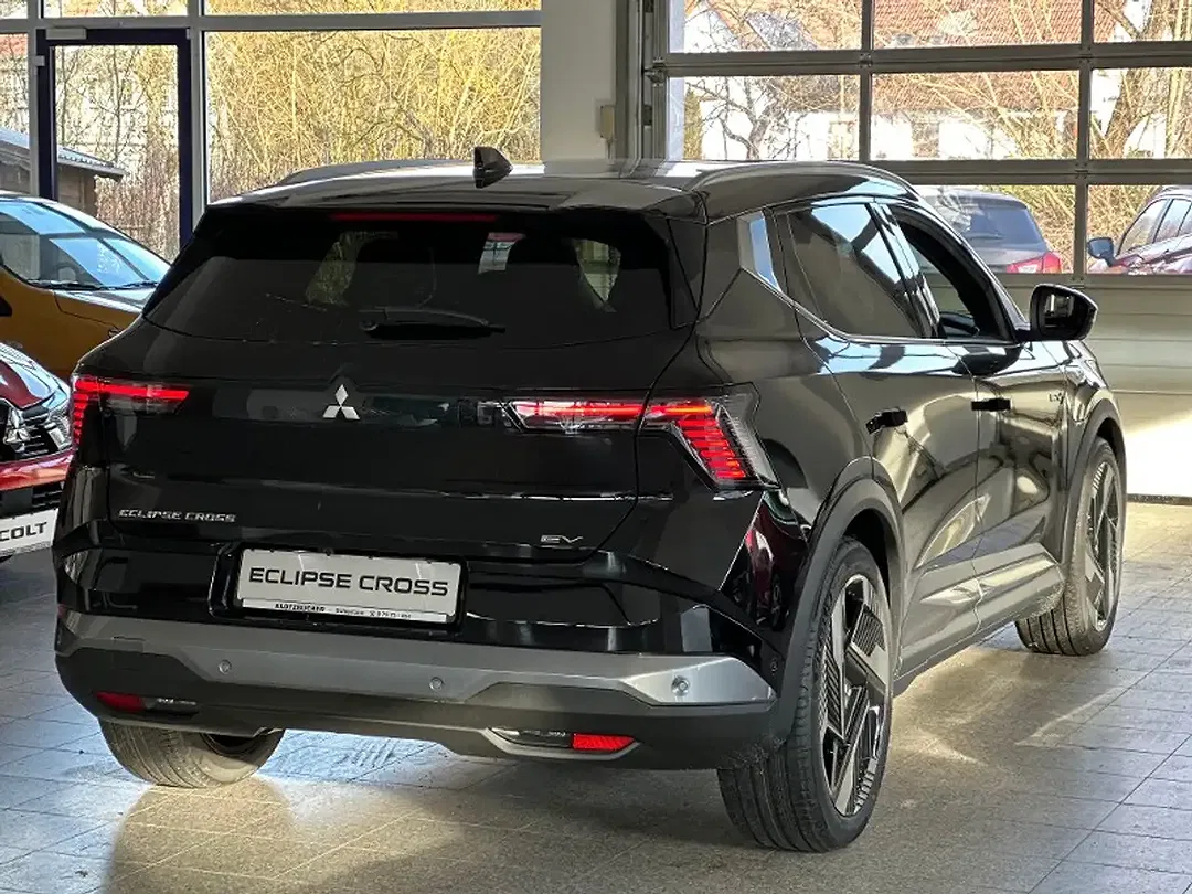 Mitsubishi Eclipse Cross - Thumbnail 3