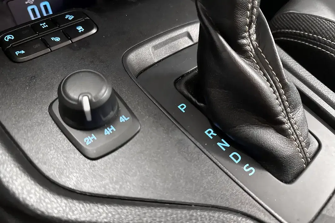 Ford Ranger - Thumbnail 19