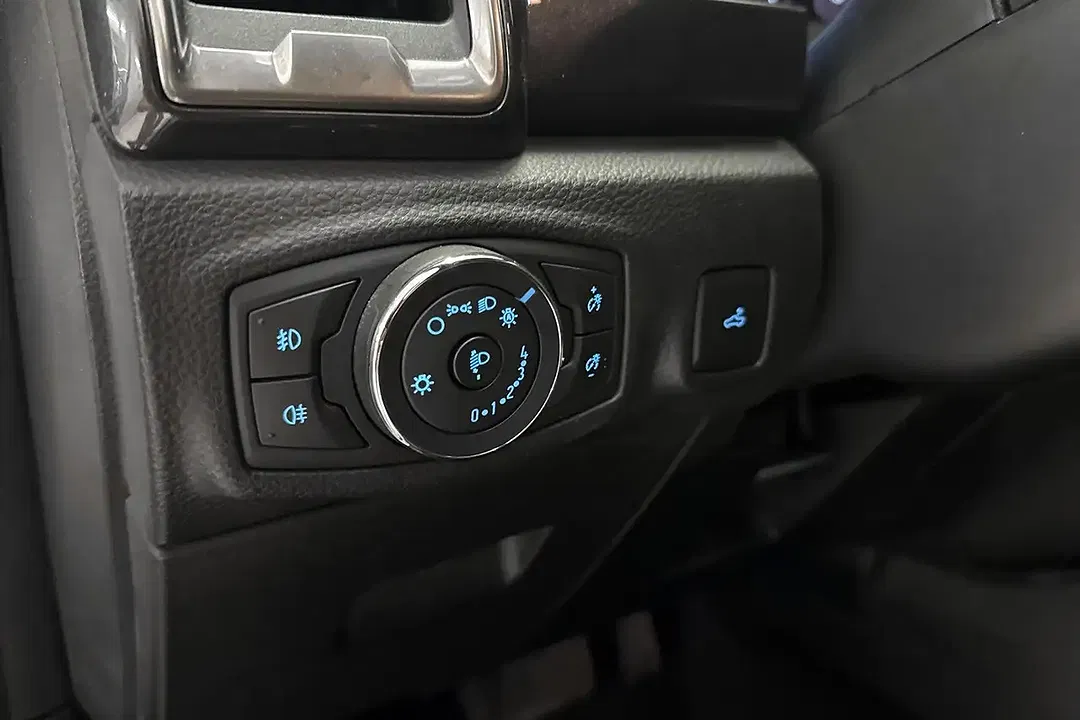 Ford Ranger - Thumbnail 26
