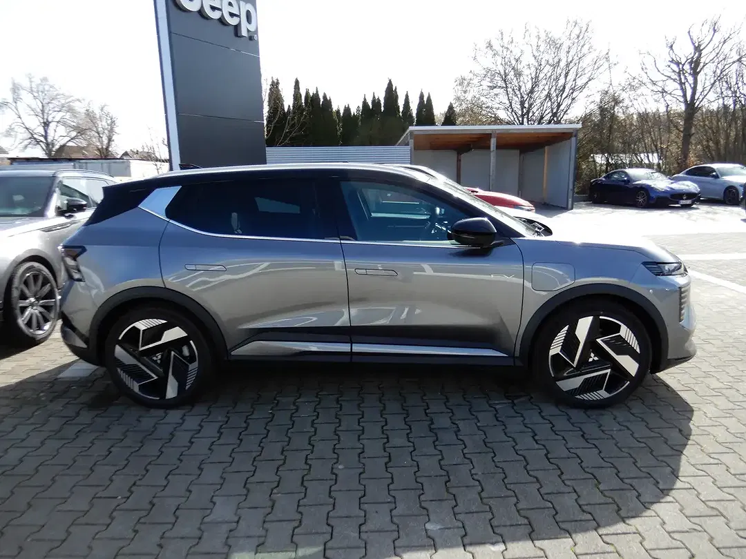 Mitsubishi Eclipse Cross - Thumbnail 2