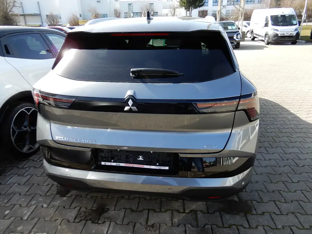 Mitsubishi Eclipse Cross - Thumbnail 6