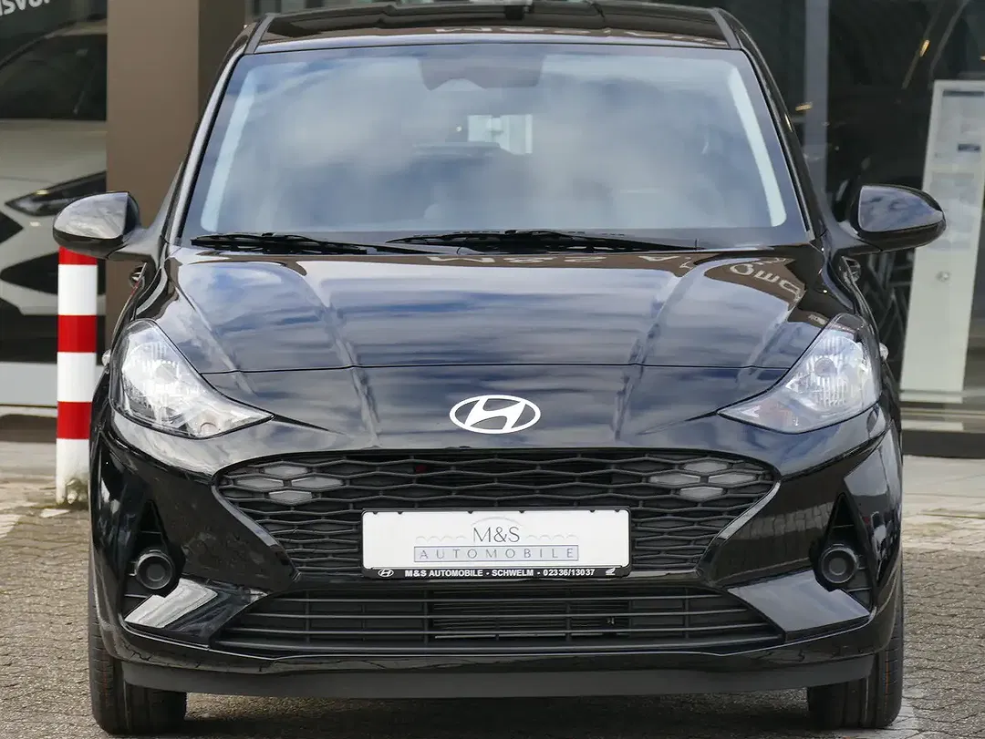 Hyundai i10 - Thumbnail 2