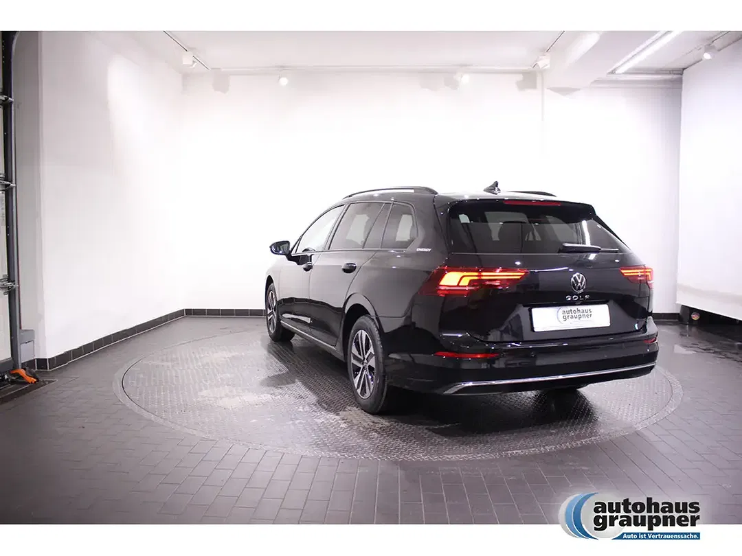 Volkswagen Golf Variant - Thumbnail 2