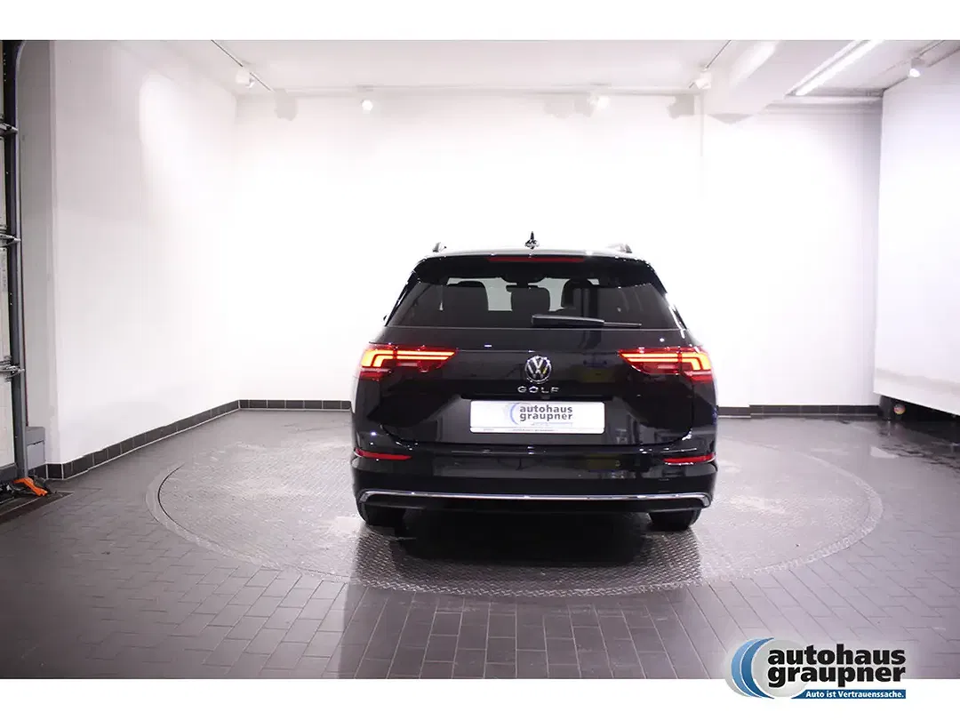 Volkswagen Golf Variant - Thumbnail 3