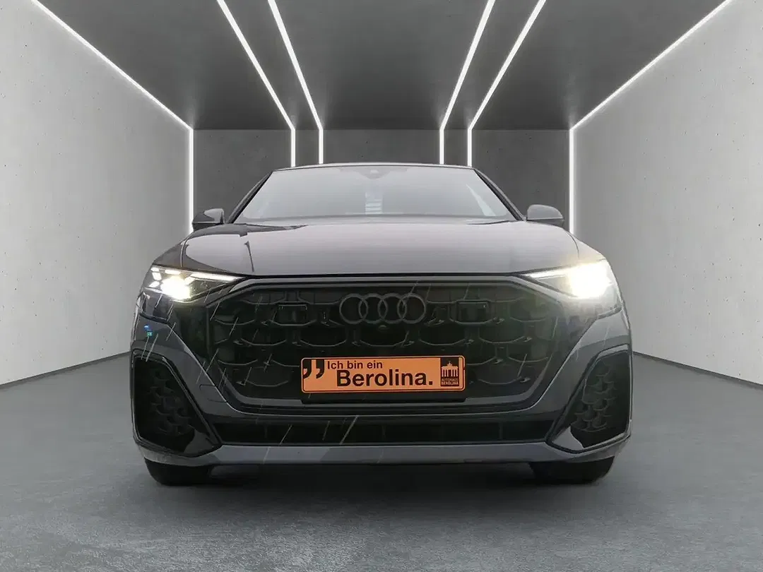 Audi Q8 - Thumbnail 5