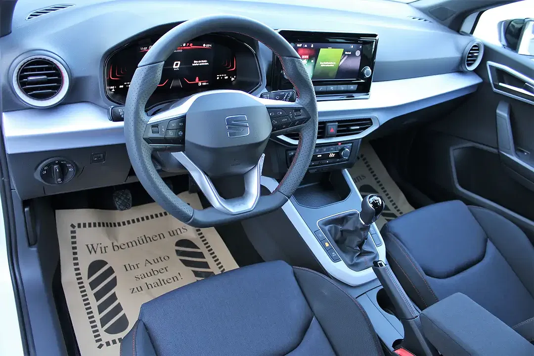 SEAT Ibiza - Thumbnail 12