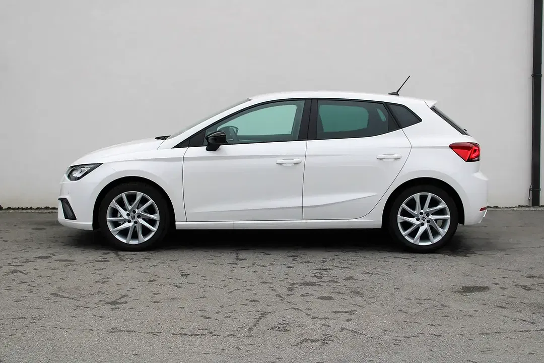 SEAT Ibiza - Thumbnail 3