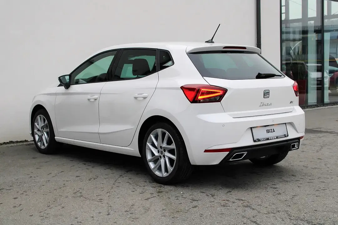 SEAT Ibiza - Thumbnail 4