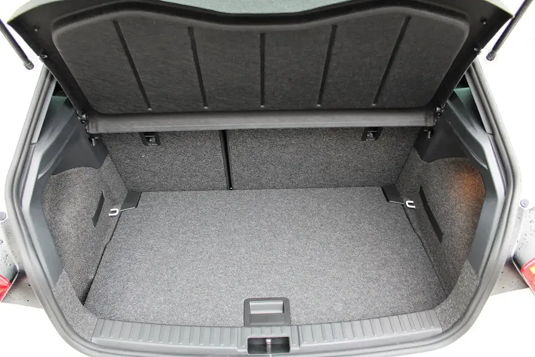 SEAT Ibiza - Thumbnail 6