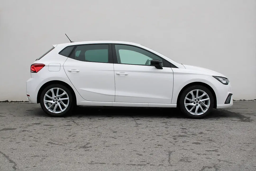 SEAT Ibiza - Thumbnail 8