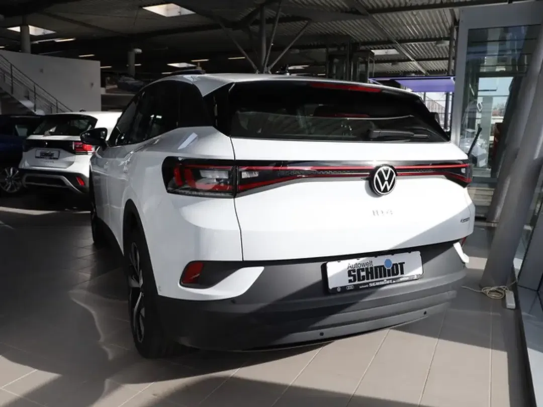 Volkswagen ID.4 - Thumbnail 2